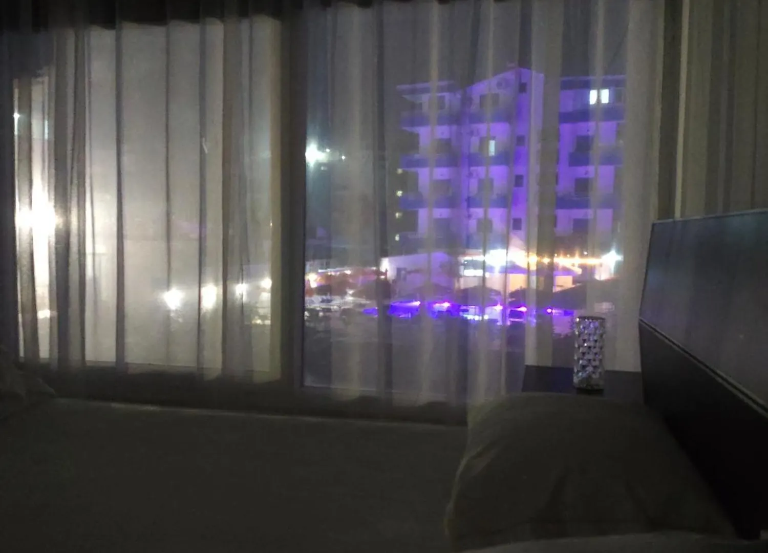 Erois Apartments Golem Mali I Robit